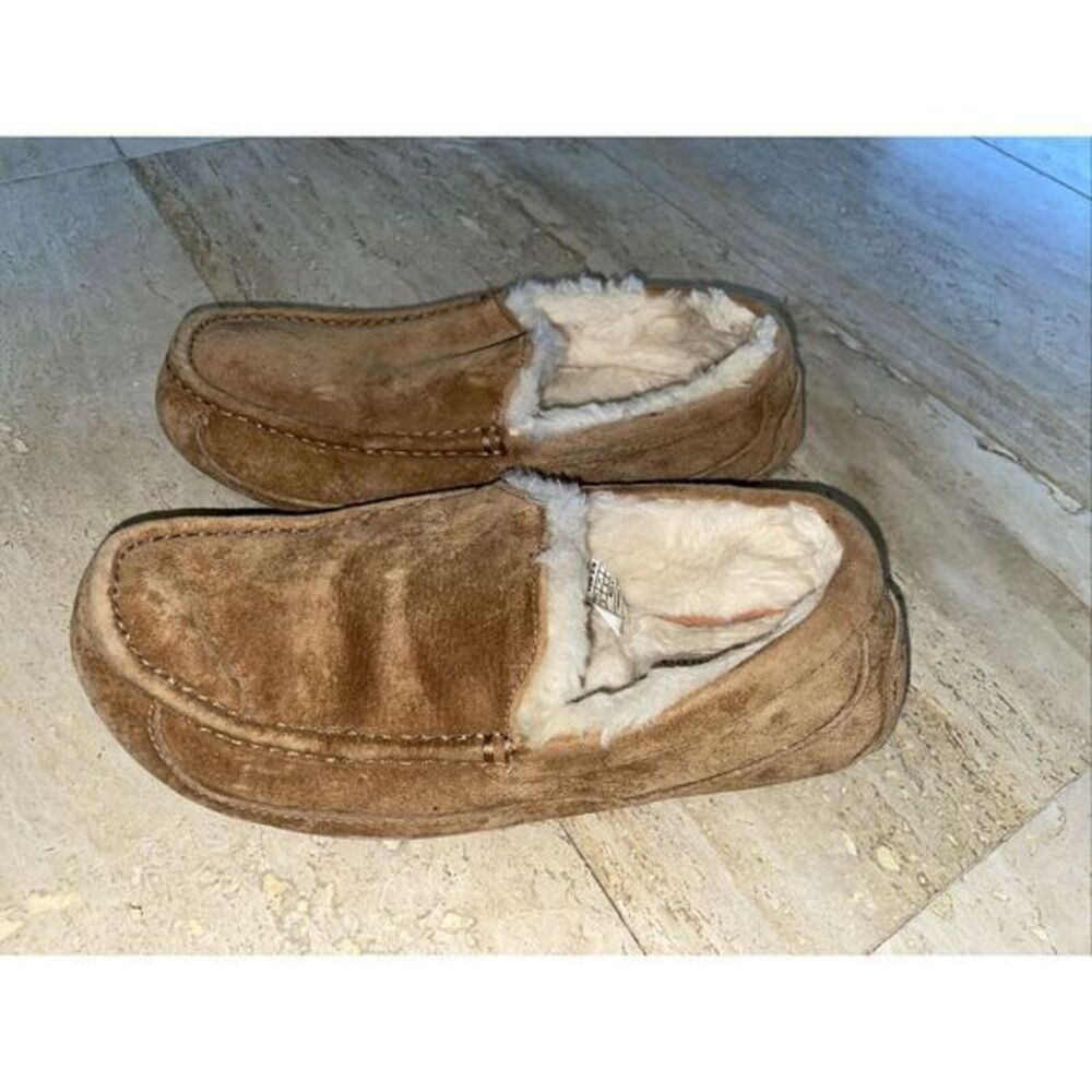UGG Australia women Ascot Chestnut Brown 5775 Suede Sheepskin Loafer Sz 9 - Picture 3 of 6